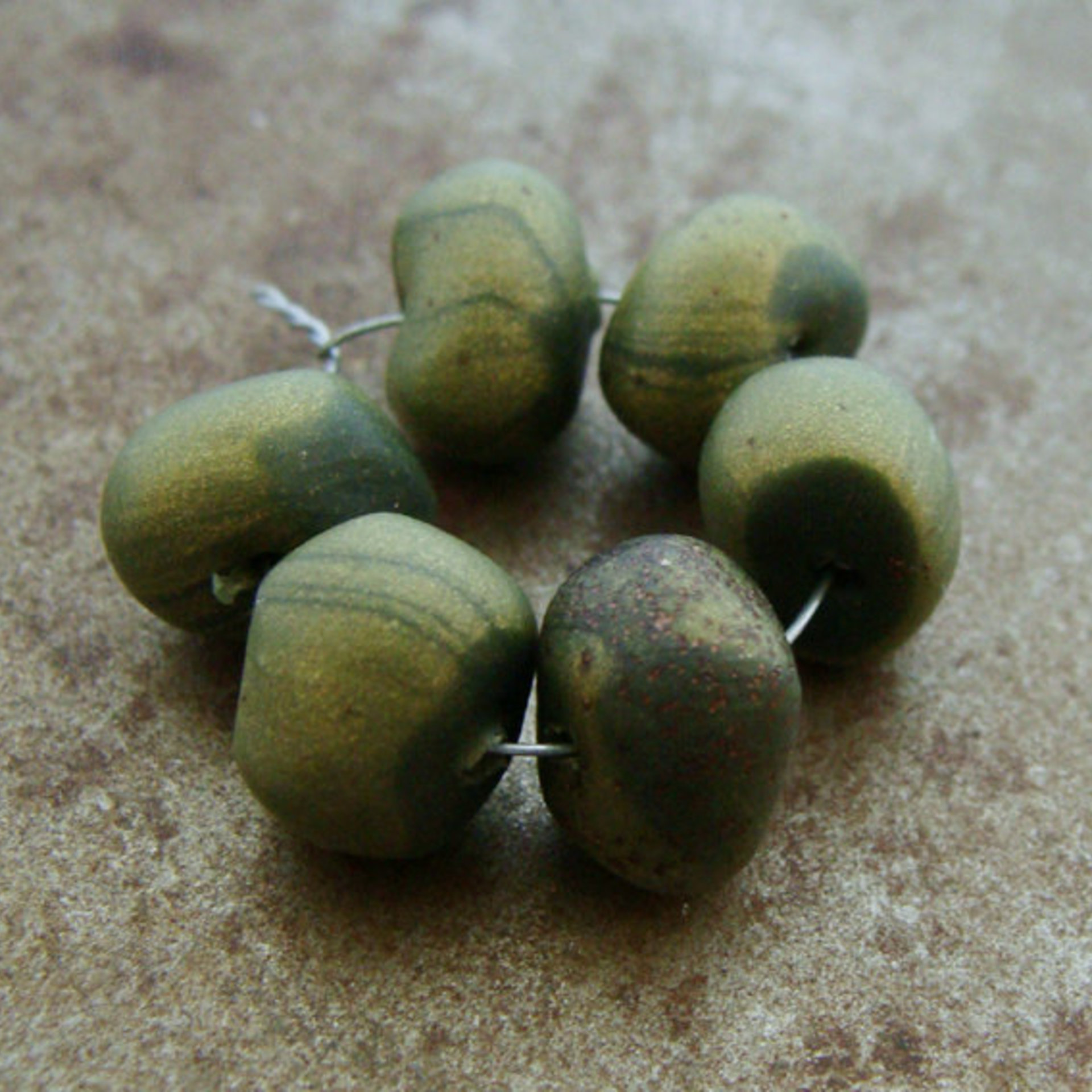 Tiny Olive Bead Wobbles
