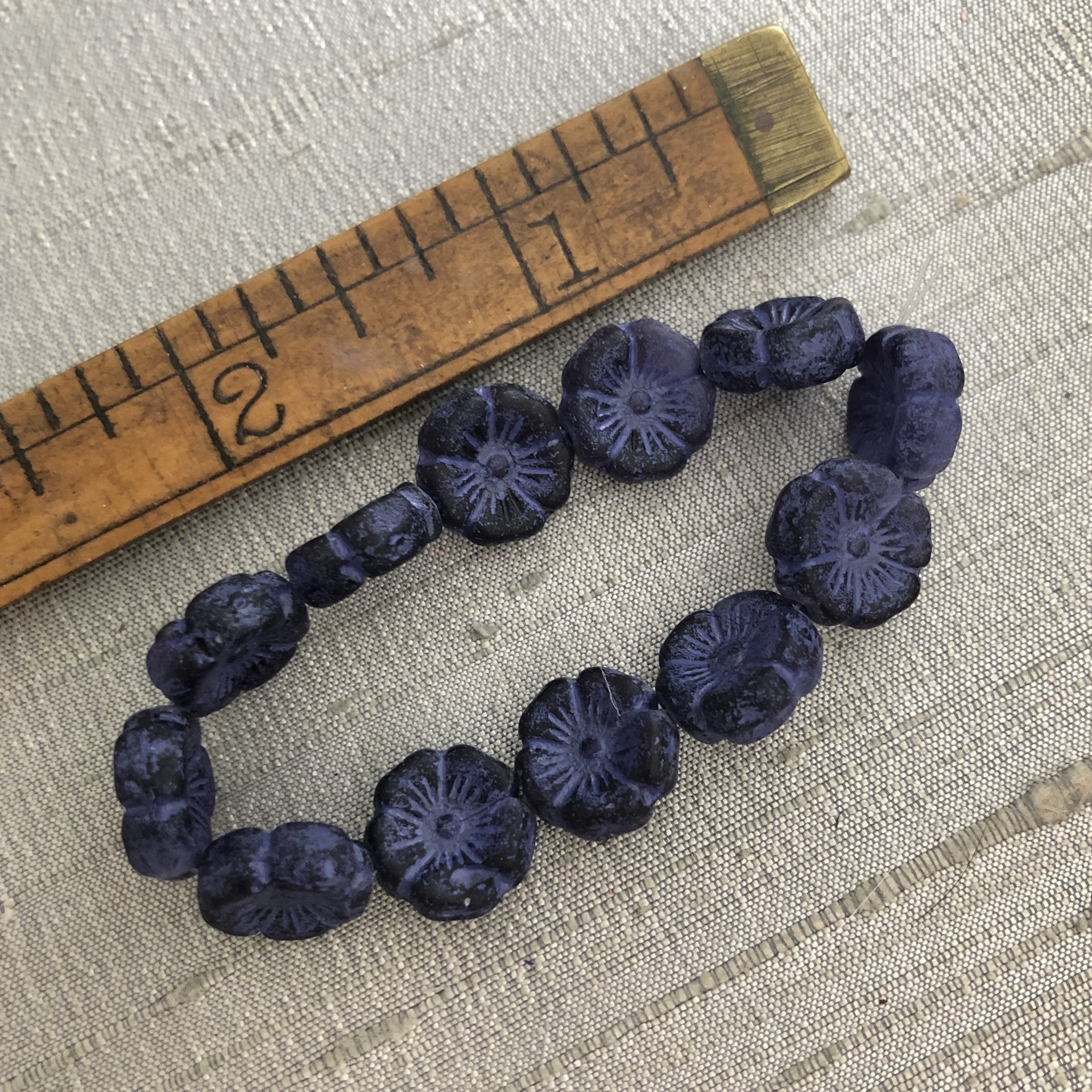12mm Hibiscus Purple Pansy and Violet with Purple Wash and Etched Finish