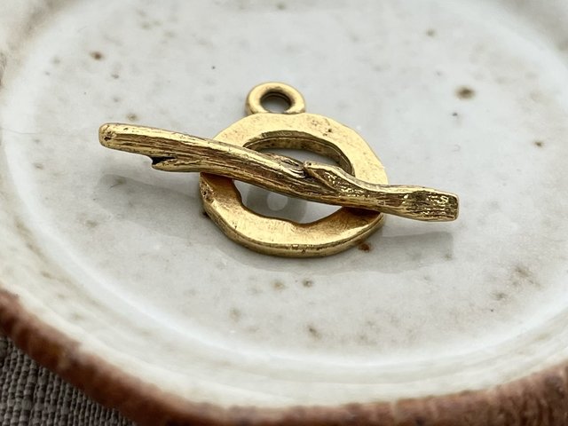 Hammered Toggle with Twig Bar Antique Gold