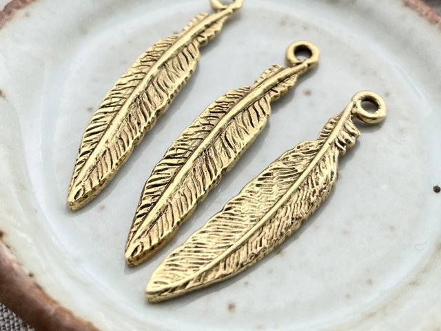 Feather Charm Gold - 1