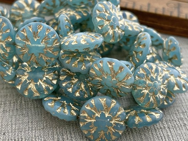 14mm Dahlia Sky Blue with Gold Wash