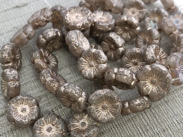12mm Hibiscus Flower Pale Grey with Beige, Silver, and Etched Finish
