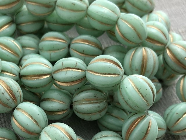 10mm Melon Mint with Gold Wash