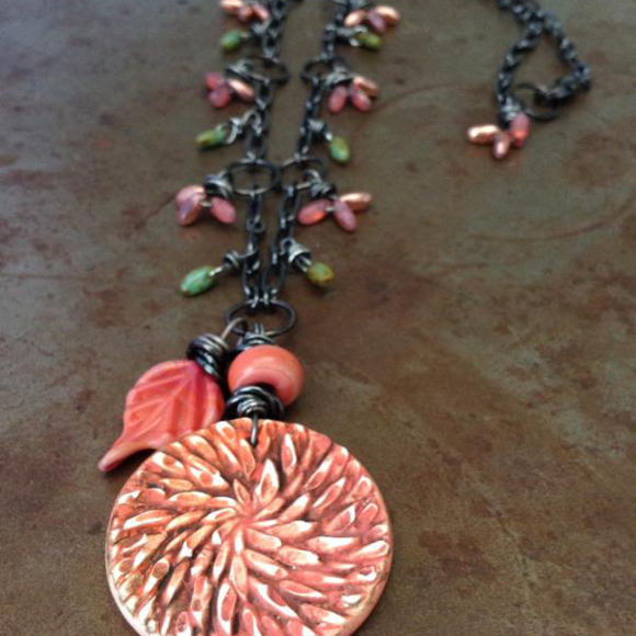Dahlia Necklace 