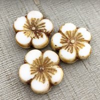 22mm Hibiscus Flower White with a Picasso Finish - 1 Bead