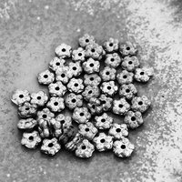 5mm Forget-Me-Not Spacers Grey/Silver with Etched Finish