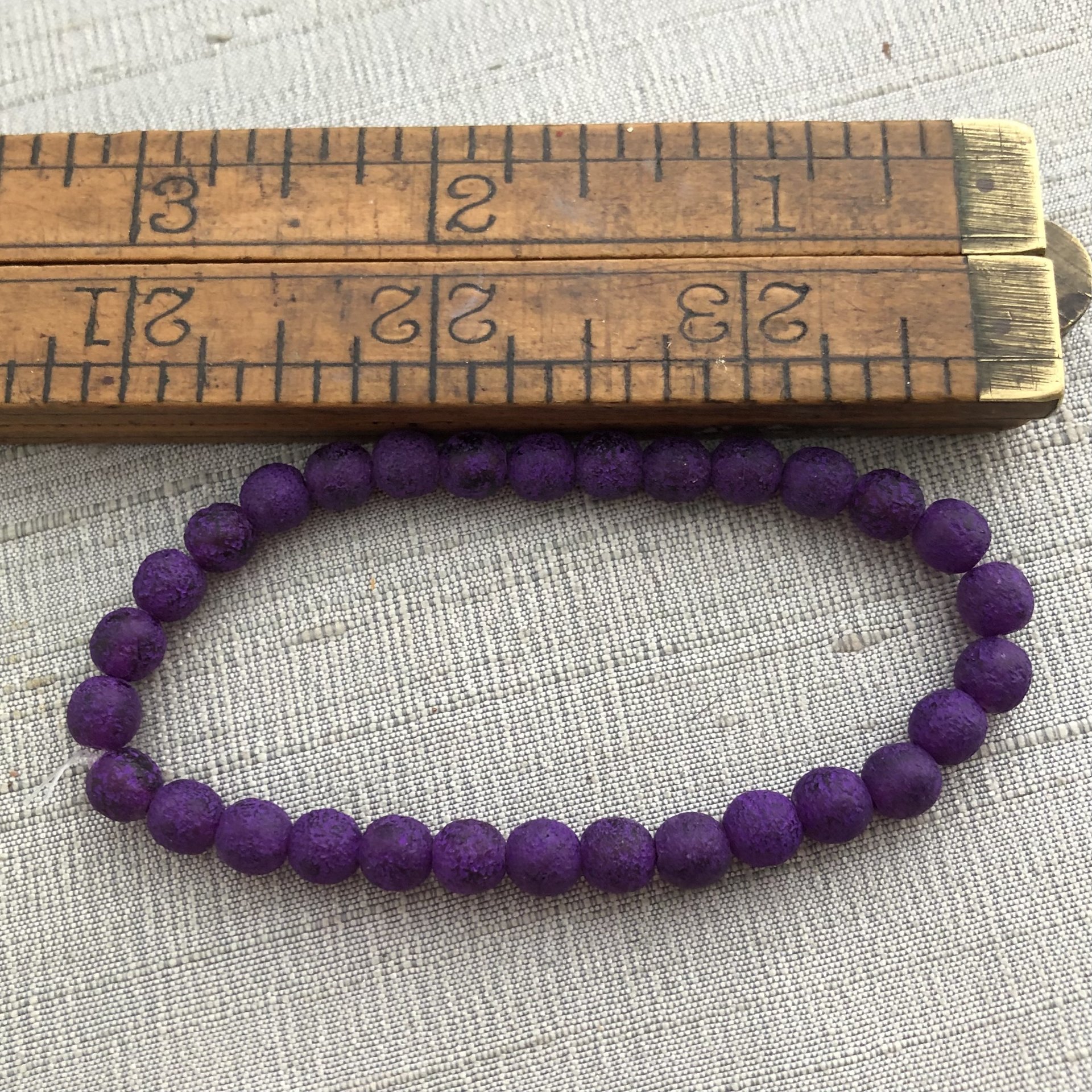 6mm Round Druk Purple with Etched Finish