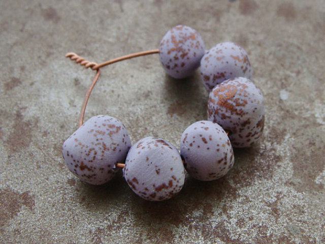 Speckled Lilac Bead Wobbles
